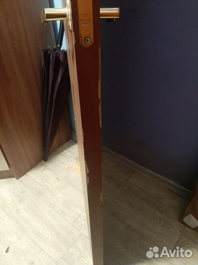 Двери межкомнатные 200 80 бу с ручками и петлями