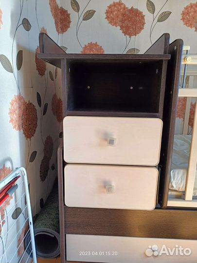 Детская кроватка с маятником трансформер