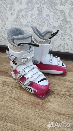 Горнолыжные ботинки детские