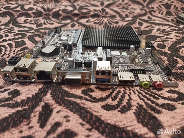Материнская плата с процом mini-itx LR-J1900L1-2