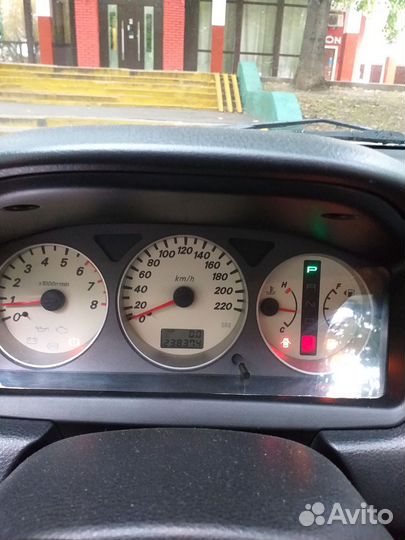 Mitsubishi Lancer 1.6 AT, 2004, битый, 238 000 км