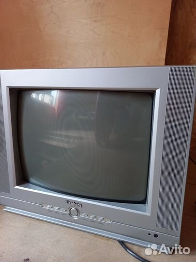Телевизор маленький
