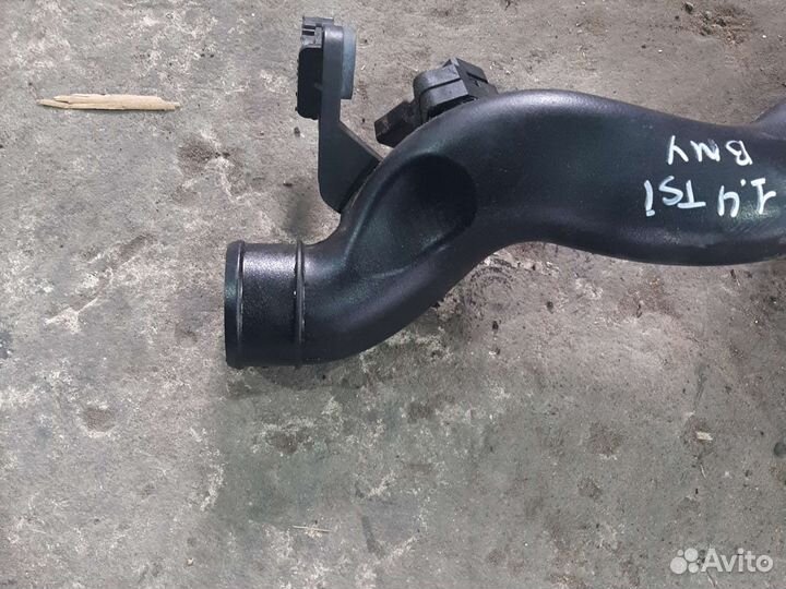 Патрубок интеркулера VW Tiguan 1.4 TSI BMY