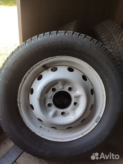 Bfgoodrich G-Force Stud 215/65 R16