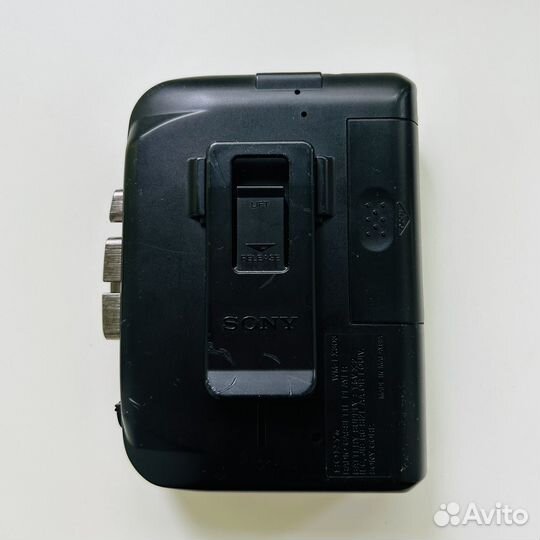 Кассетный плеер Sony Walkman WM-FX303