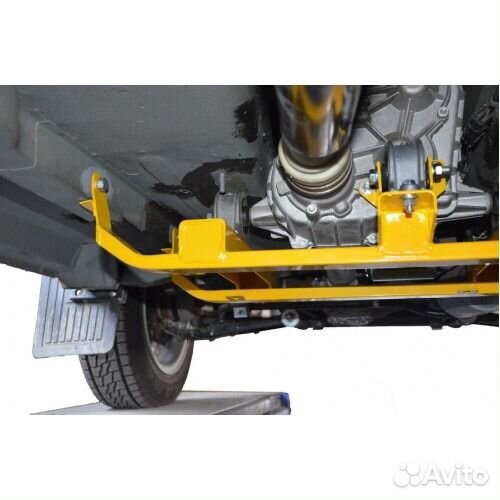 Подрамник Нива 21214-урбан