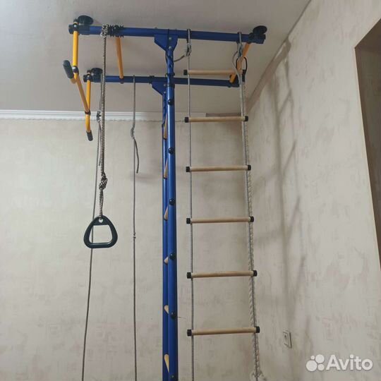 Шведская стенка с турником и брусьями бу