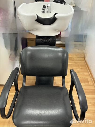 Продается парикмахерская кресло и мойка