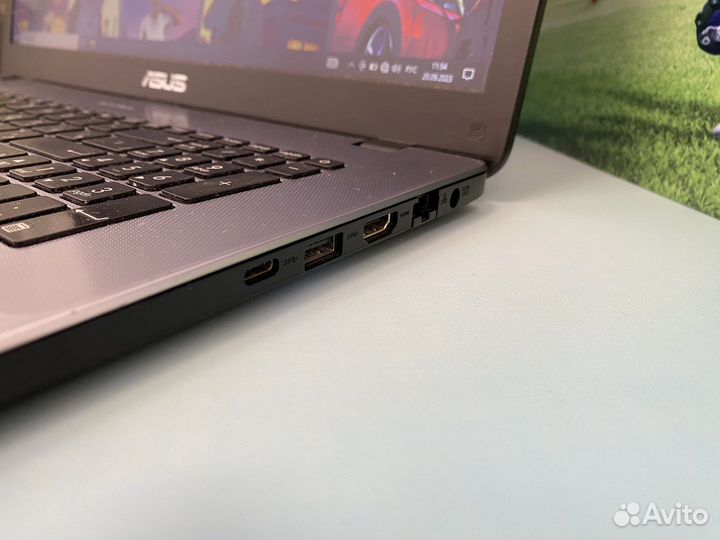 Большой Мощный Ноутбук Asus 4 ядра/8gb/1TB/17.3