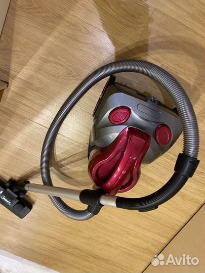 Пылесос Почти новый