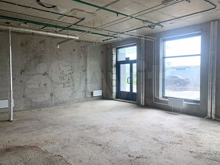 В новом крупном ЖК - светлое помещение (351 м²)