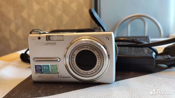 Компактный фотоаппарат olympus