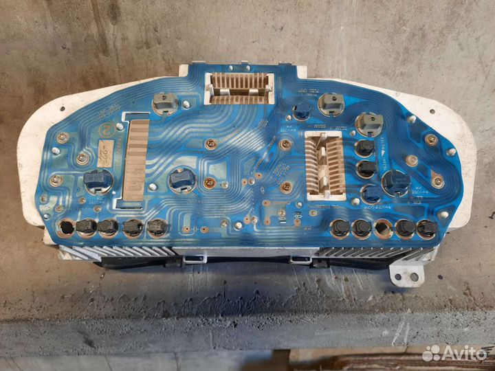 Приборная панель Mitsubishi Colt 1.3