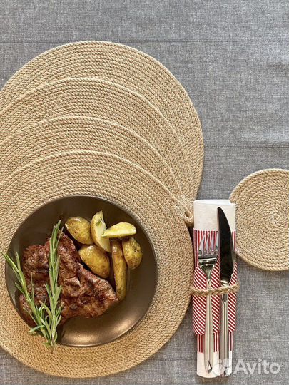 Салфетки на стол из джута