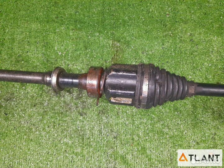 Привод передний правый toyota auris