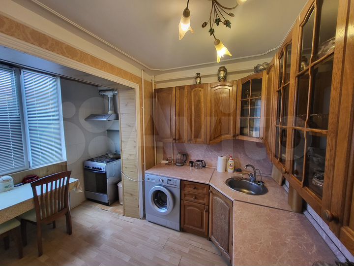 2-к. квартира, 58 м², 3/5 эт.