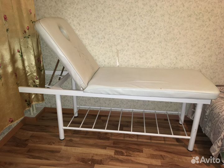 Массажный стол