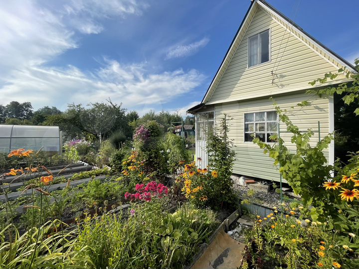 Дача 27,8 м² на участке 8 сот.