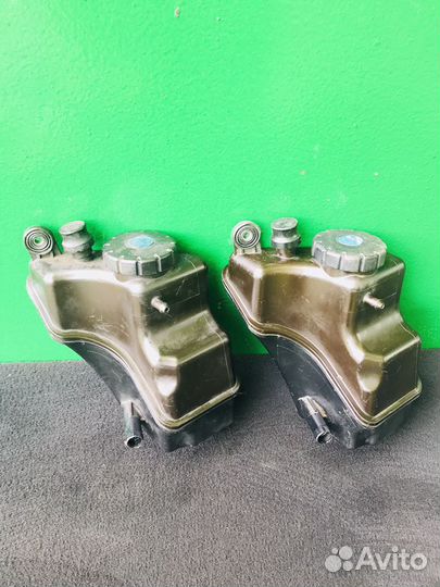 Бачок гура ABC Mercedes-Benz W221 CL600 S221