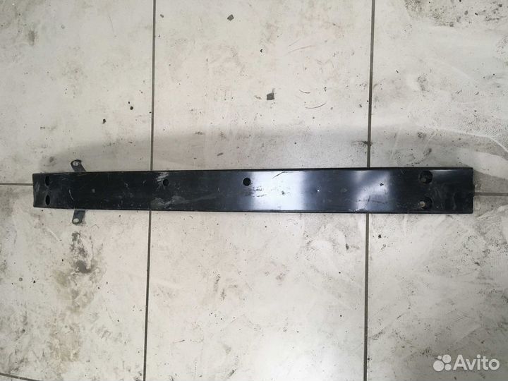 Усилитель переднего бампера Toyota Corolla Королла