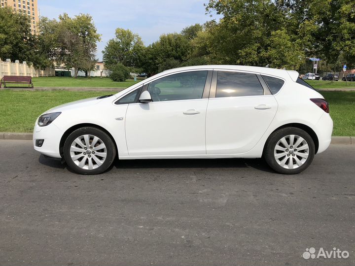 Opel Astra 1.6 AT, 2011, 180 000 км