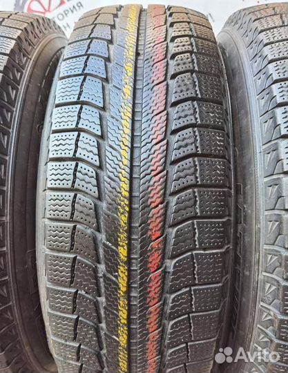 Michelin Latitude X-Ice XI2 215/70 R16 97T