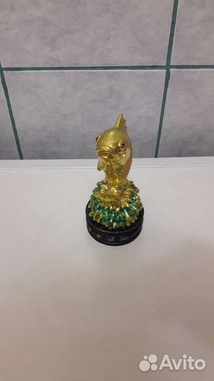 Статуэтка золотая рыбка