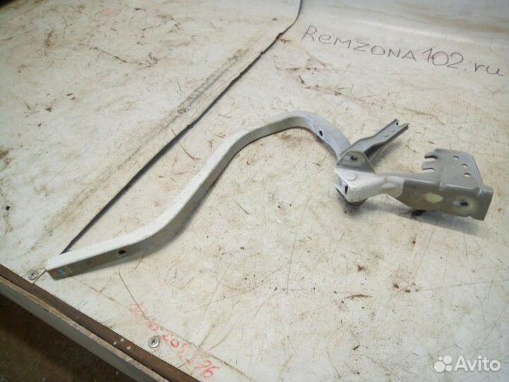 Петля крышки багажника задняя левая LADA Granta