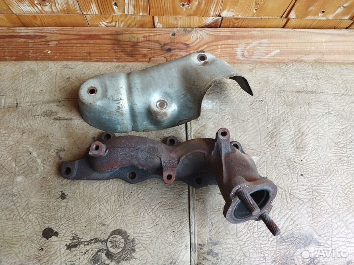 Выпускной коллектор 6G72 (правый и левый)