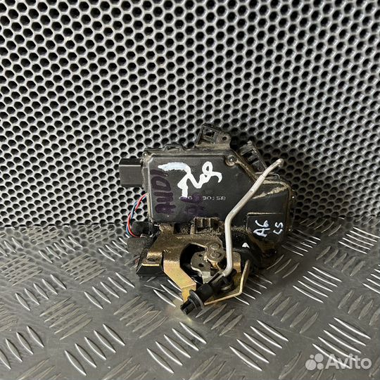 Замок двери Audi A6