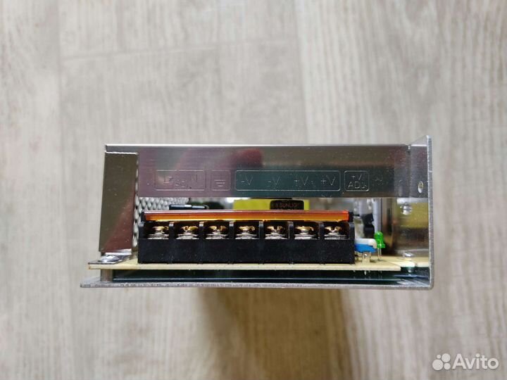 Источник питания infinilite серии J