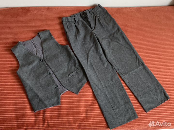 Форма школьная для мальчика серая 134-140