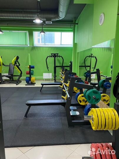 Абонемент в фитнес клуб + бесплатная тренировка