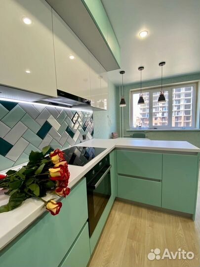 Кухня под потолок из мдф на заказ в Челябинске