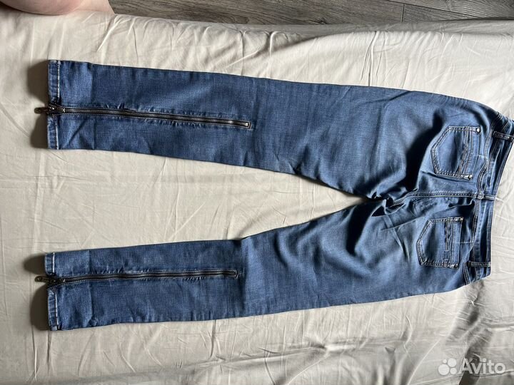 Джинсы женские