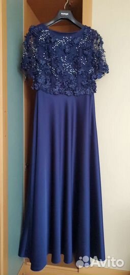 Вечернее платье в пол