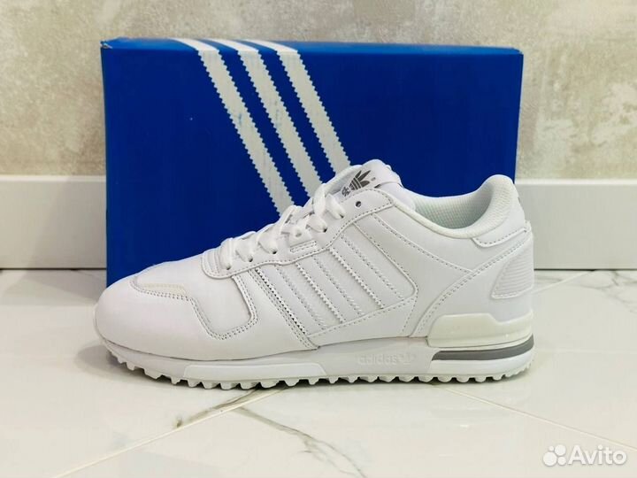 Кроссовки adidas zx 700 белый кожа