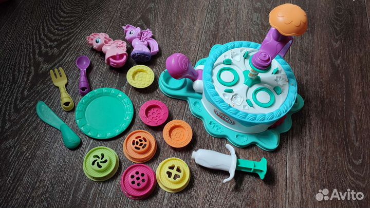 Набор play doh Фабрика тортиков