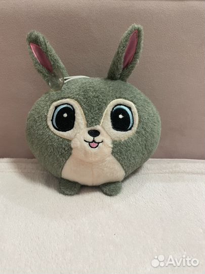 Заяц плюшевый на присоске