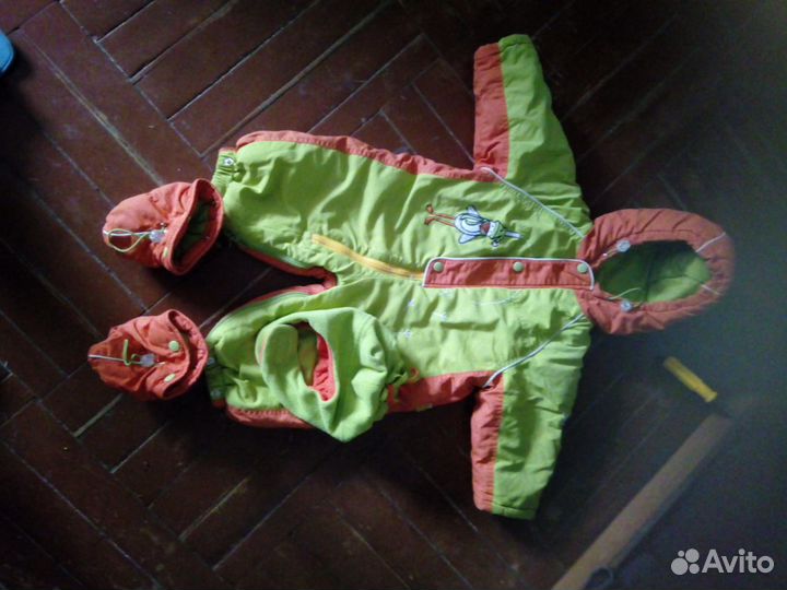 Два Детских комбинезона