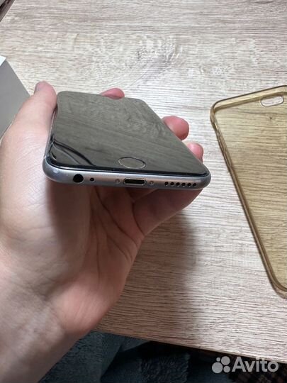 iPhone 6S, 64 ГБ