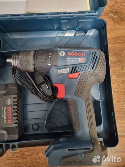 Шуруповёрт Bosch GSR 18V-50 (комплект)