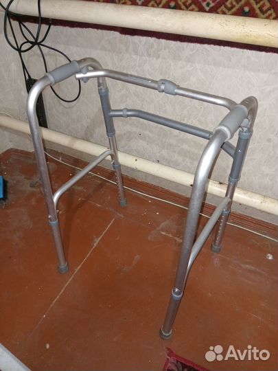 Ходунки складные для взрослых