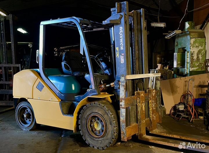 Вилочный погрузчик Komatsu FD50AYT-10, 2009