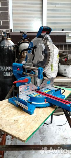 Торцовочная пила с протяжкой зубр зпт 305 1800 пл