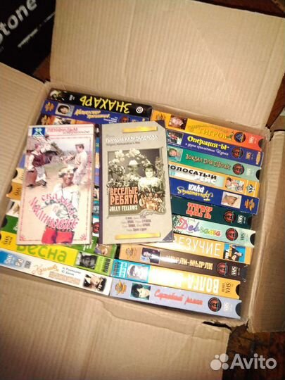 Видеокассеты с фильмами