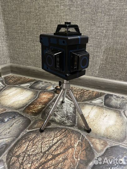 Штатив под фотоаппарат или лазерный уровень новый