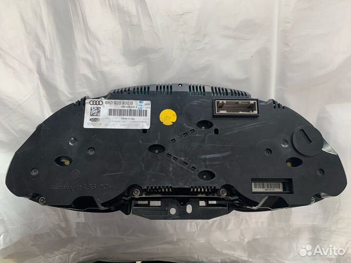 Панель приборов Ауди A4B8