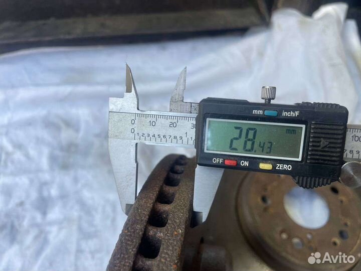 Тормозные суппорта + диски toyota celsior ucf21