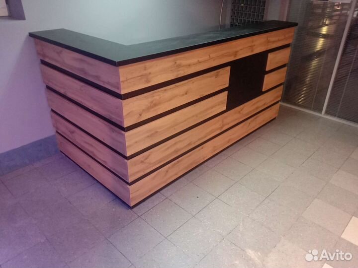 Стойка ресепшн, угловая